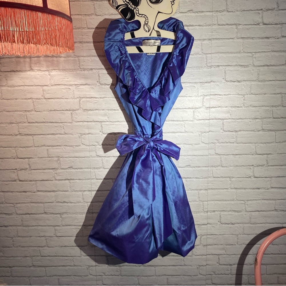 Vintage Dress Catherine Regehr 100% Silk Metallic Blue Stunning Size P (Small)